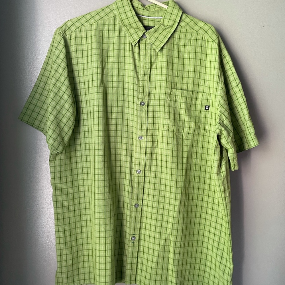 Marmot Men’s Button Down